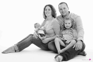 29-photographe-studio-portrait-emotion-famille-grenadeadour