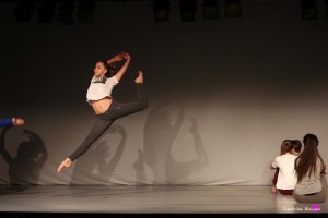 photographe-reportage-danse-salle-arabesque-animation-landes-aire-sur-adour-saut-lili